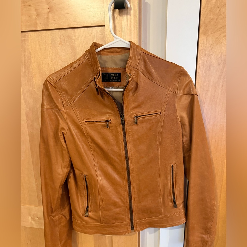 Women’s Tan Leather Jacket
